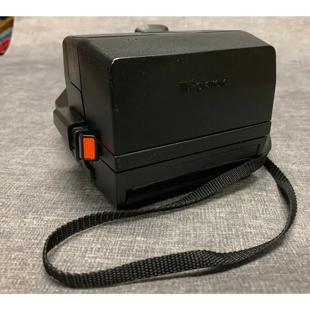 Polaroid 600 One Step Instant Flash Camera - Tested - Guarantee not DOA